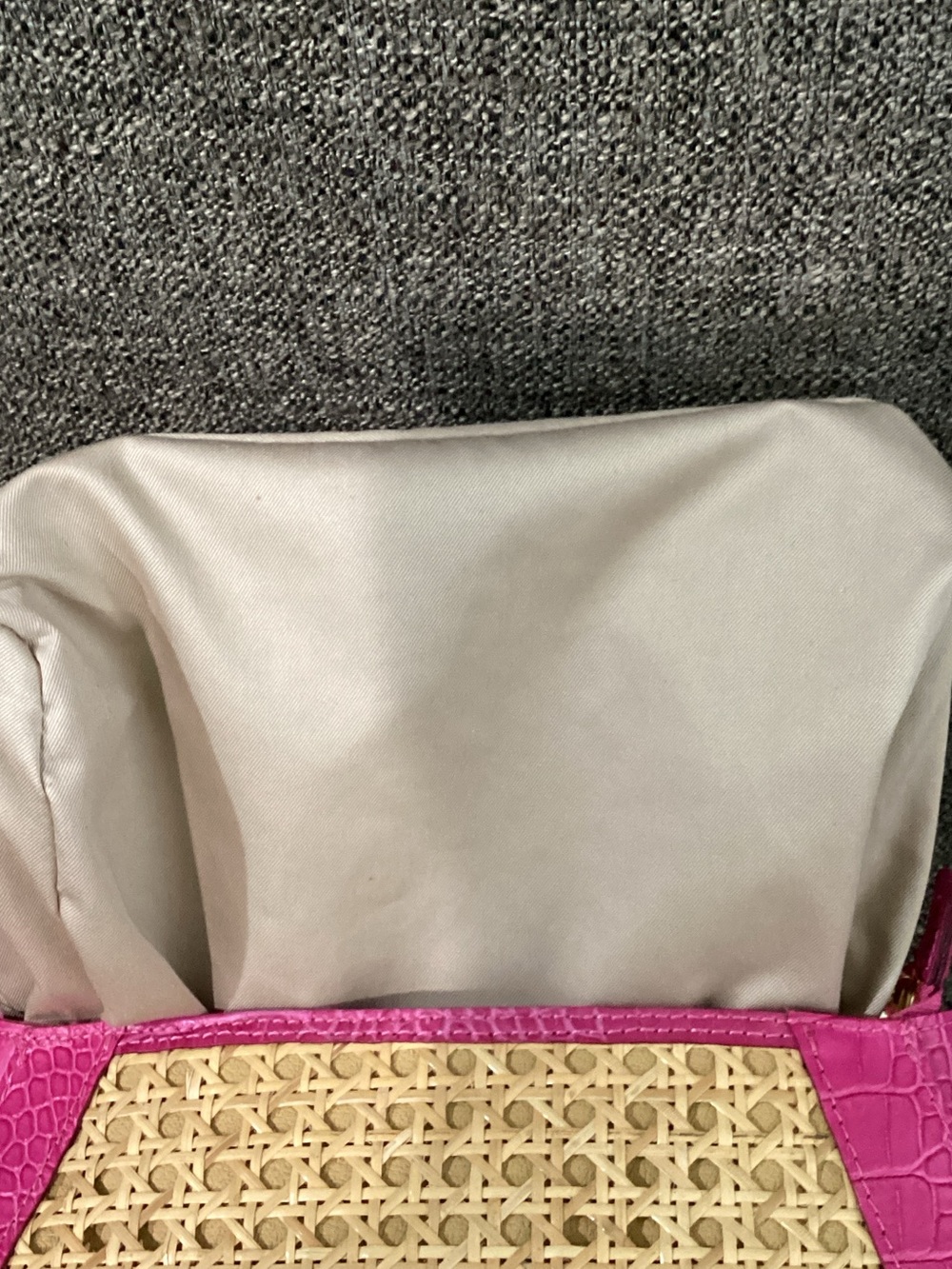 Maria Antonieta Pink Trim Woven Satchel with Detachable Strap - Picture 8 of 12